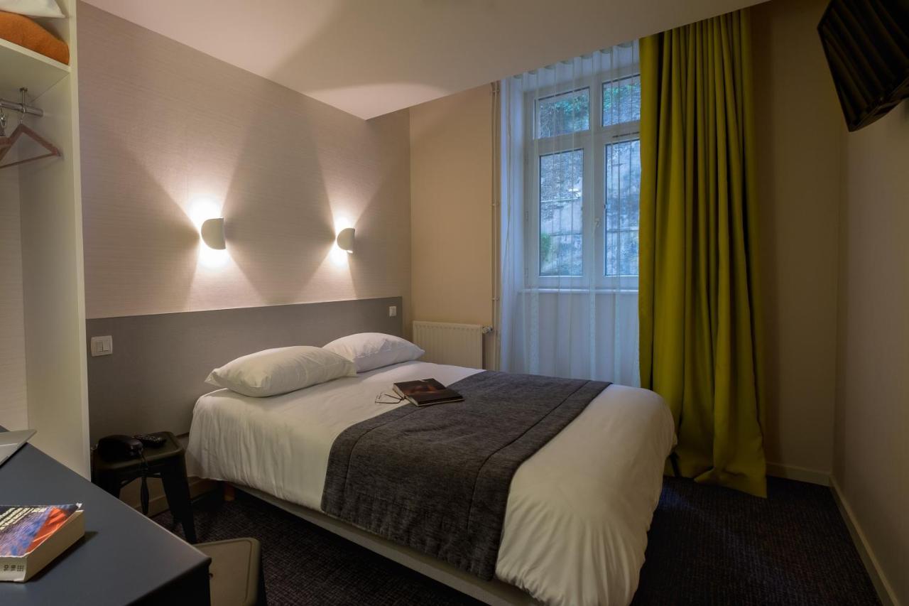 Hotel Du Port Морле Екстериор снимка