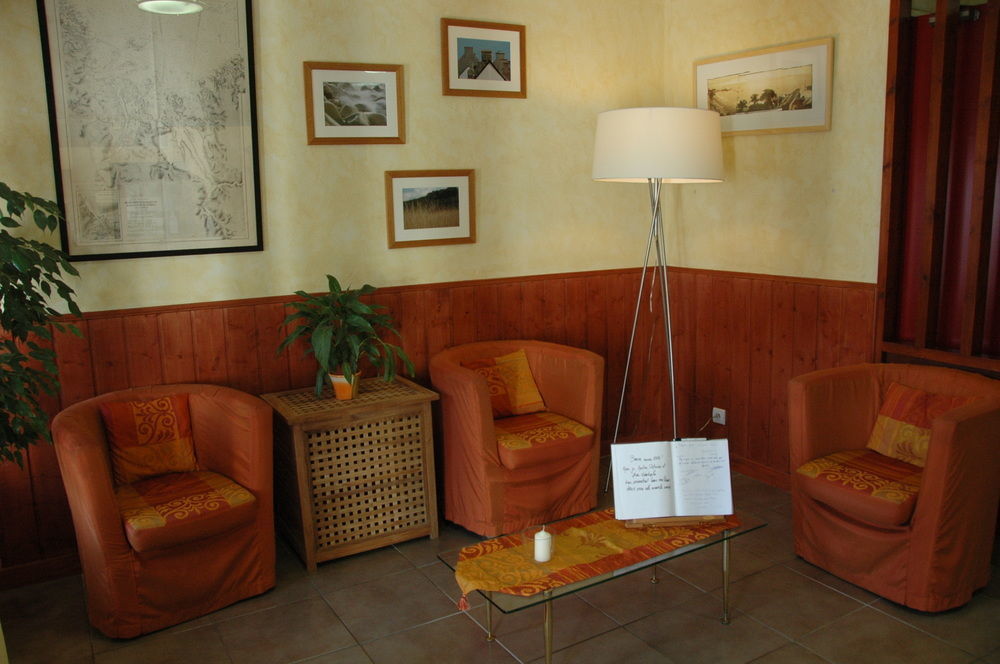 Hotel Du Port Морле Екстериор снимка
