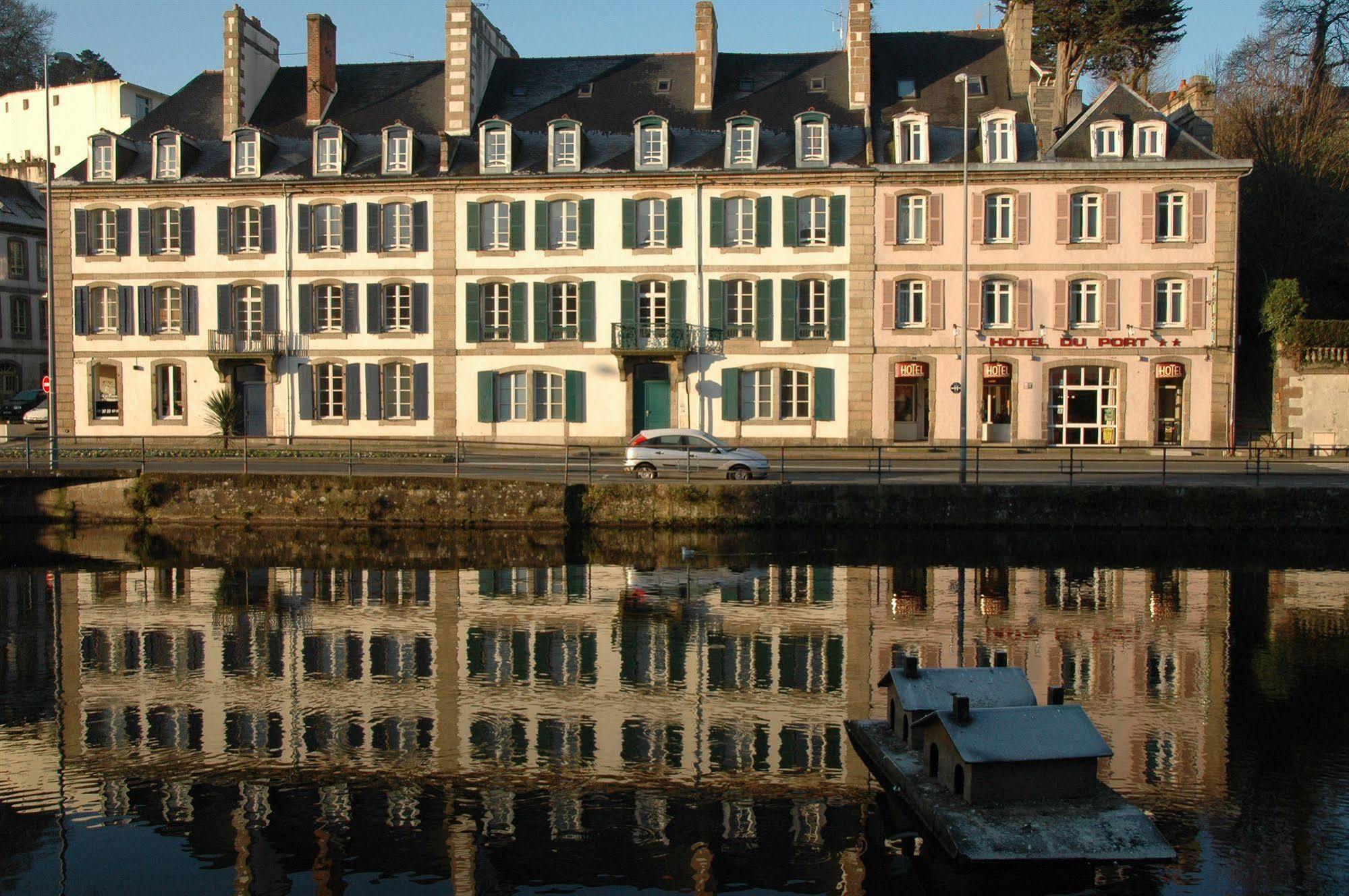 Hotel Du Port Морле Екстериор снимка