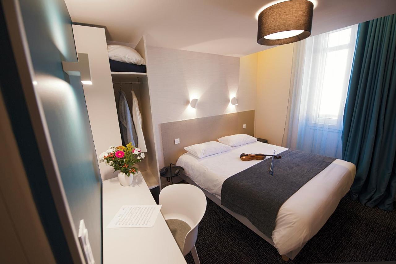 Hotel Du Port Морле Екстериор снимка