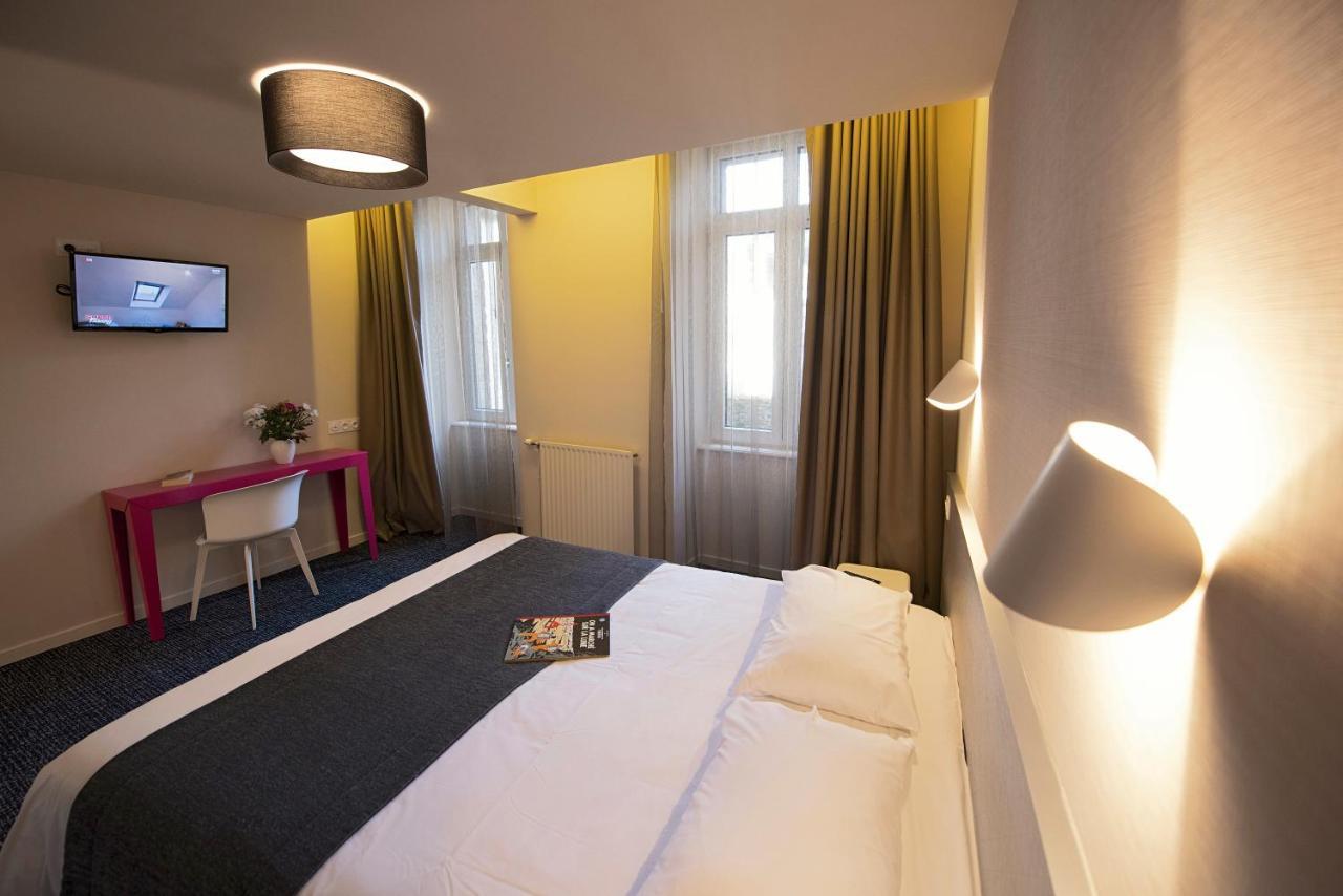 Hotel Du Port Морле Екстериор снимка